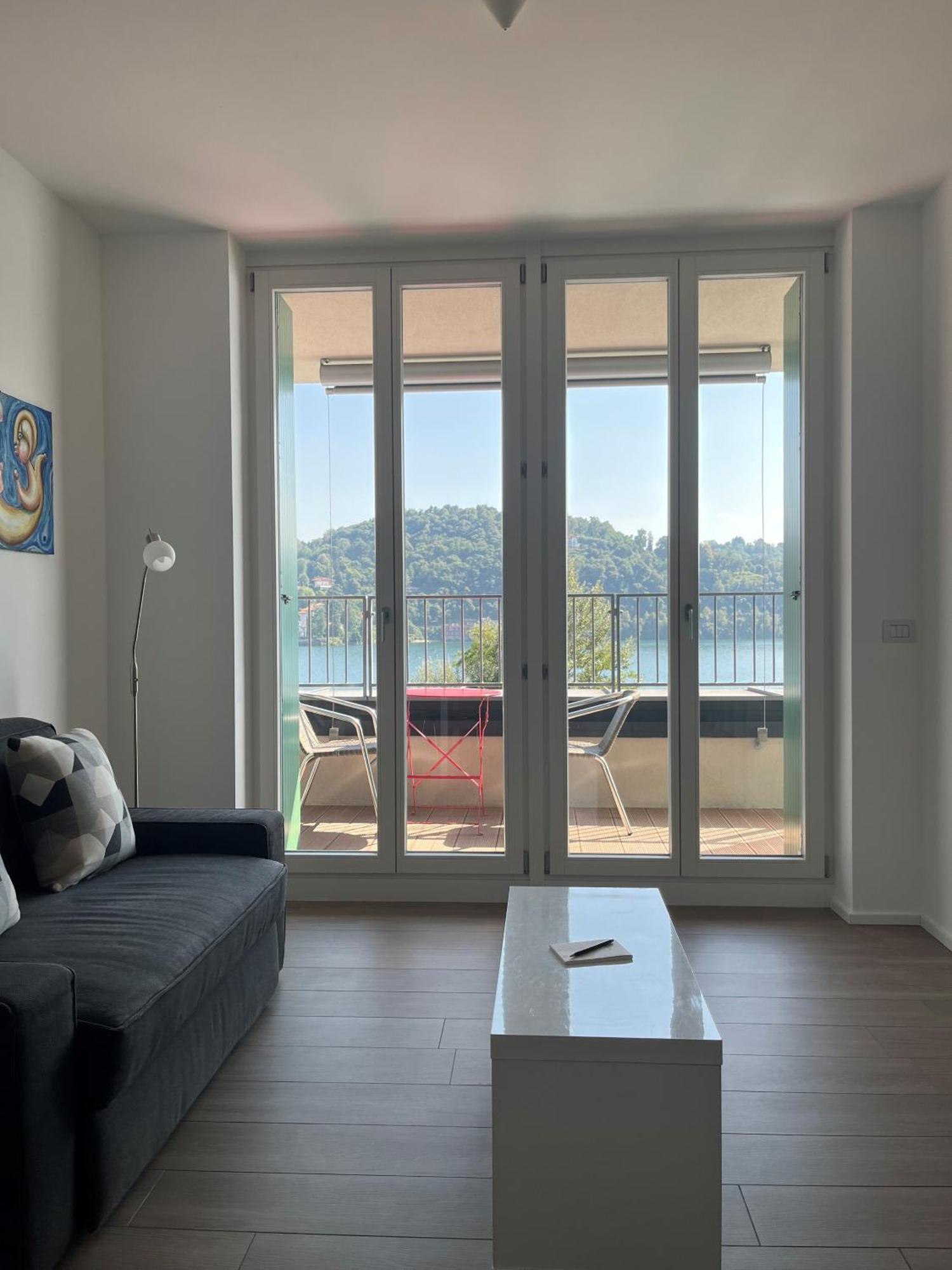 Serviced Apartments By Hotel De Charme Laveno Exteriér fotografie